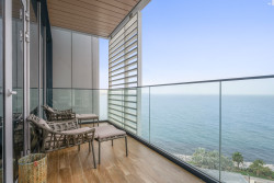 New 2 bedroom in Bluewaters with Direct Sea View